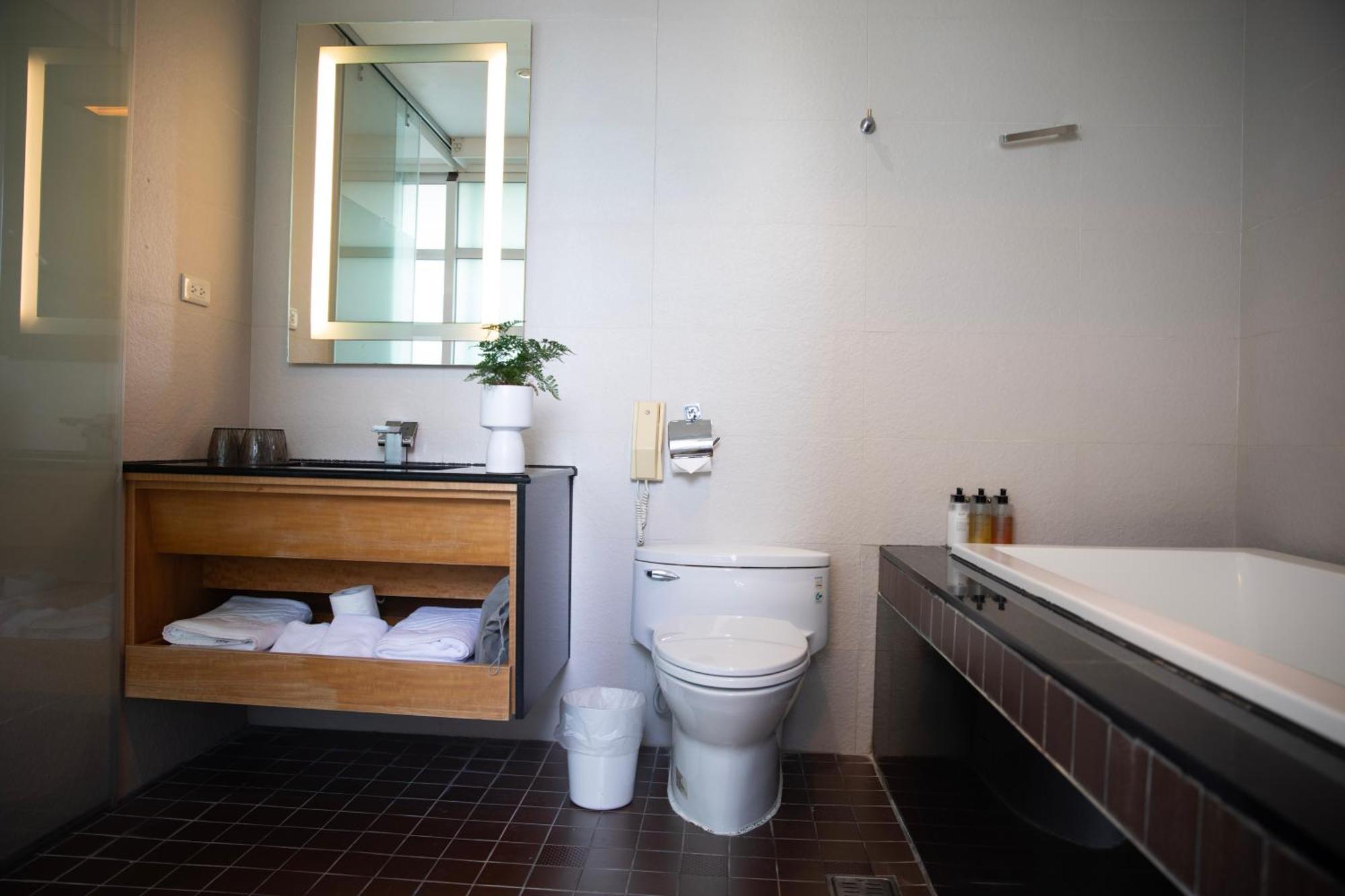 Kapok Hotel&Resorts Luodong Bagian luar foto